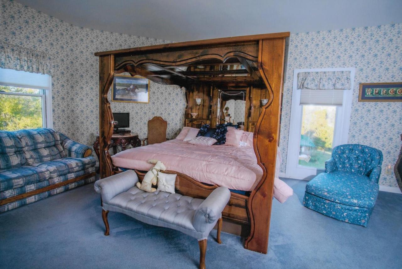 Rabbit Creek Bed & Breakfast Versailles 外观 照片