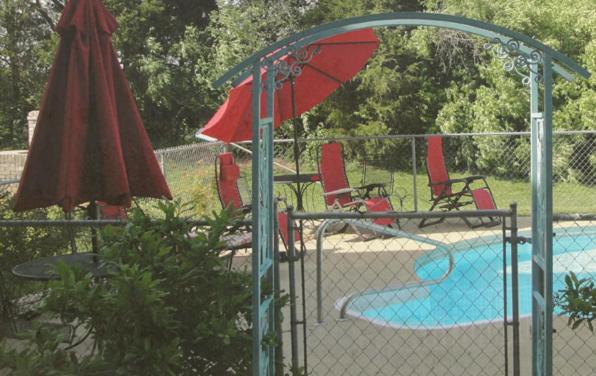 Rabbit Creek Bed & Breakfast Versailles 外观 照片